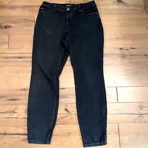 Black Inc Skinny Leg Curvy Fit Black size 10 Very Lightweight material